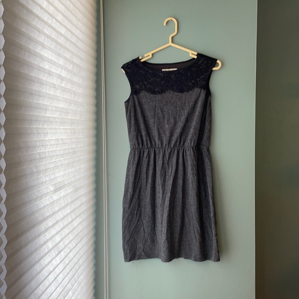 Gray with Lace Detail Work Dress Size Medium Pet.